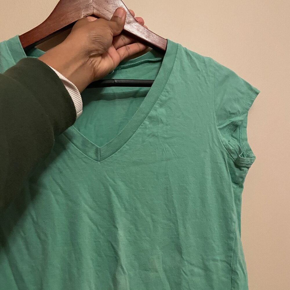 Cotton Shirt Bundle - 2 Lightweight SOFT Stretchy Tee Shirts - Fits M to L - Picture 14 of 16
